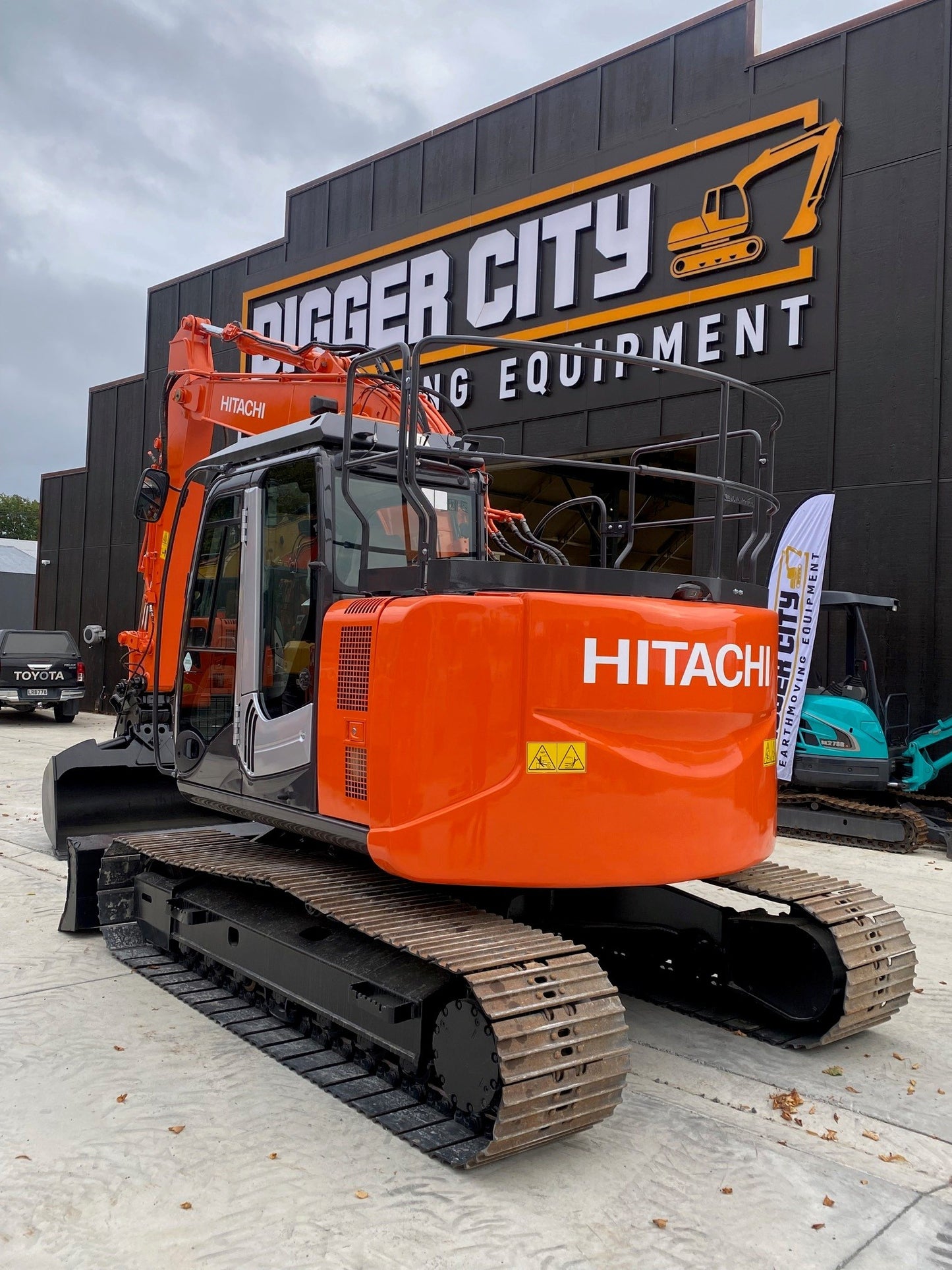 Hitachi ZX135-3 Excavator, 2014,Blade