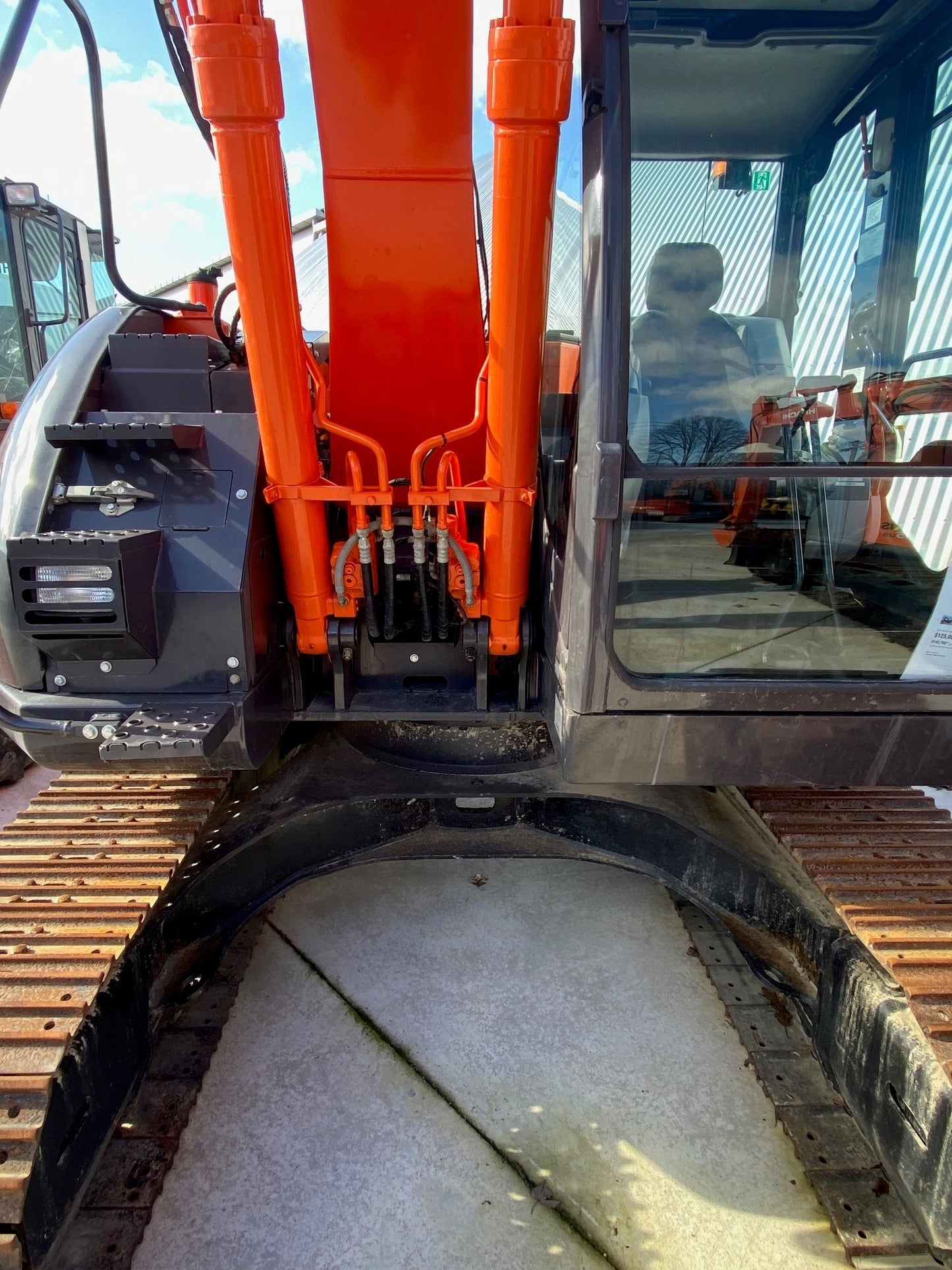 Hitachi ZX135US Digger 13.5 ton Zero Swing Digger
