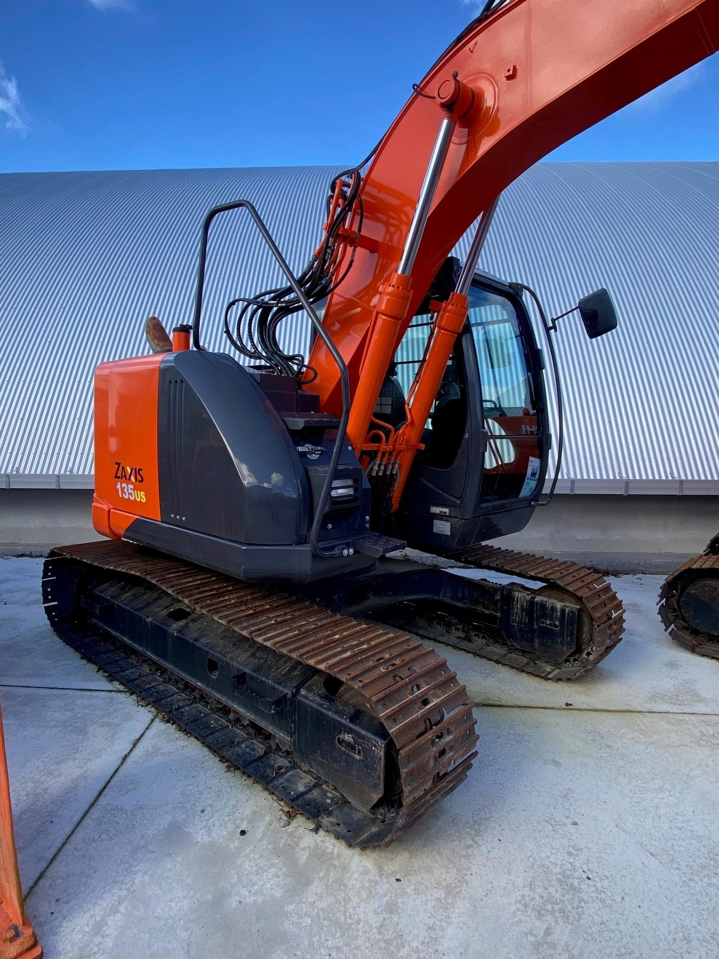 Hitachi ZX135US Digger 13.5 ton Zero Swing Digger