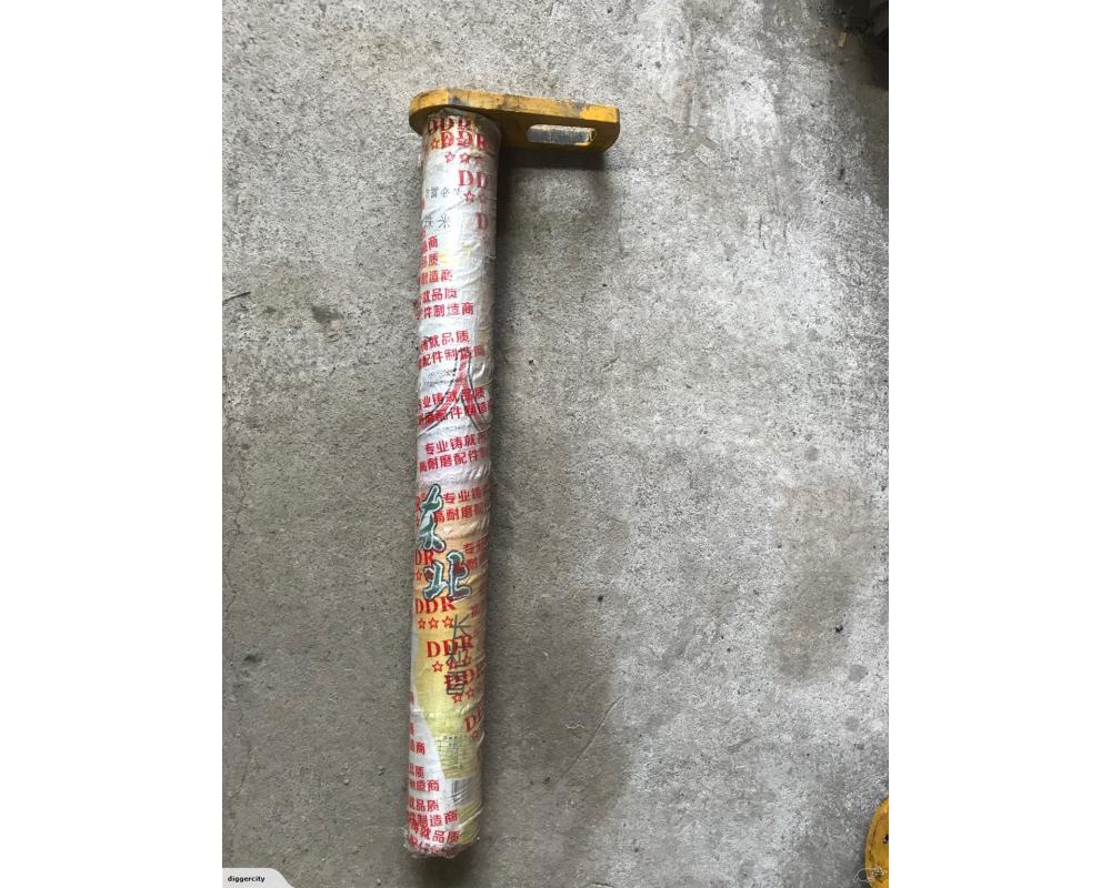 Hitachi ZX120/ZX135 Main Boom Pin– Digger City