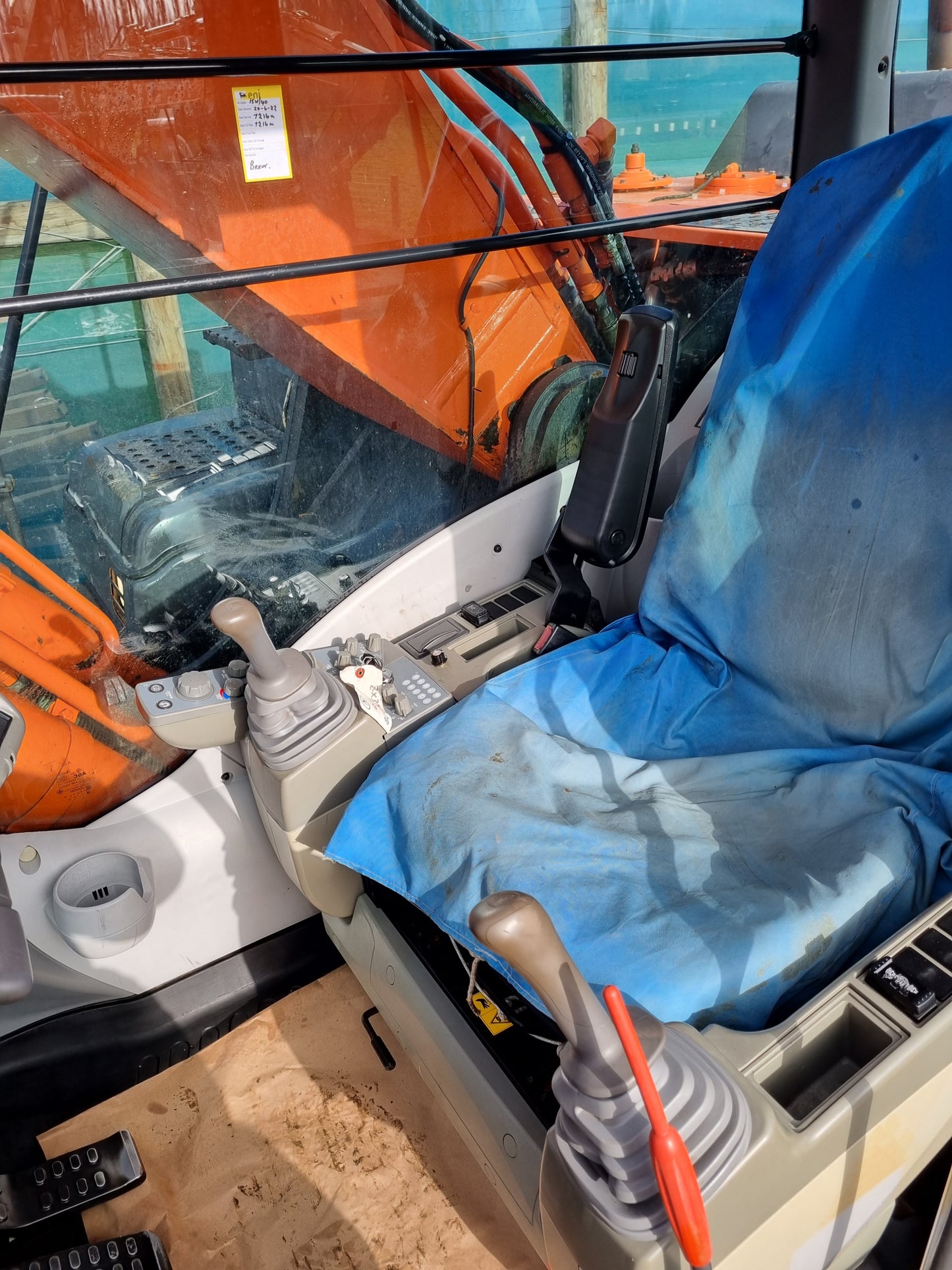 HITACHI ZX350LCK 35 ton Digger