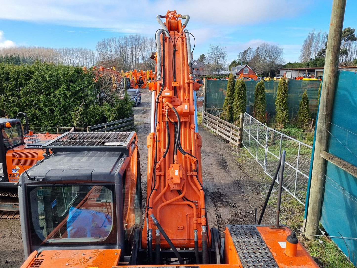 HITACHI ZX350LCK 35 ton Digger