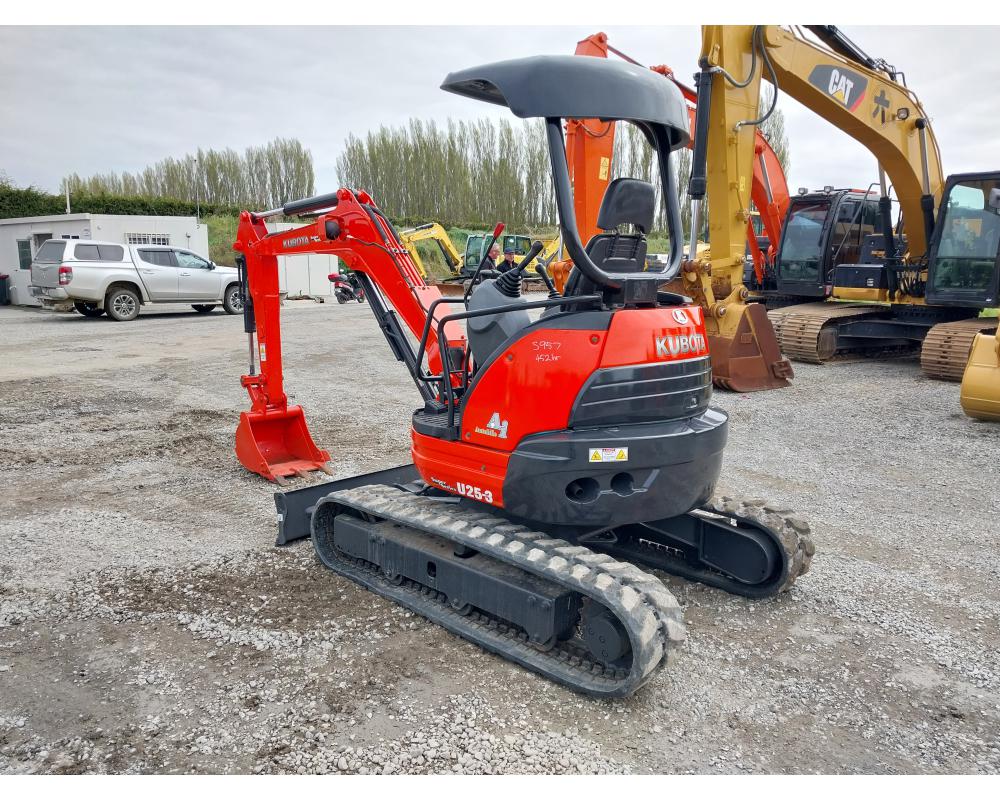 Kubota U25-3S, 2.5 Ton Excavator