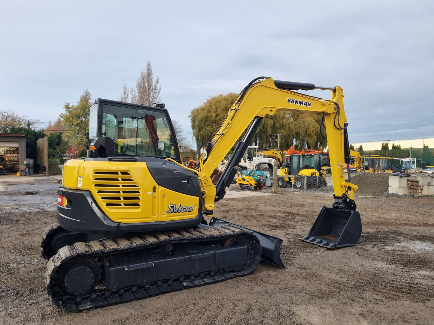 Yanmar SV100 2012, 10t Digger