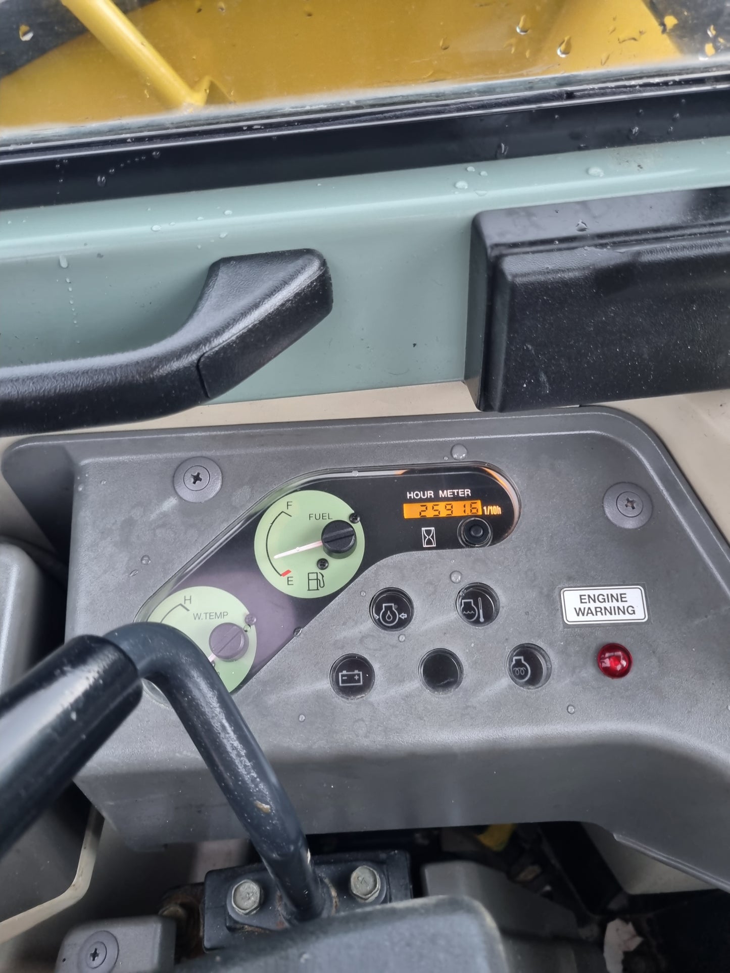 Yanmar SV100 2012, 10t Digger