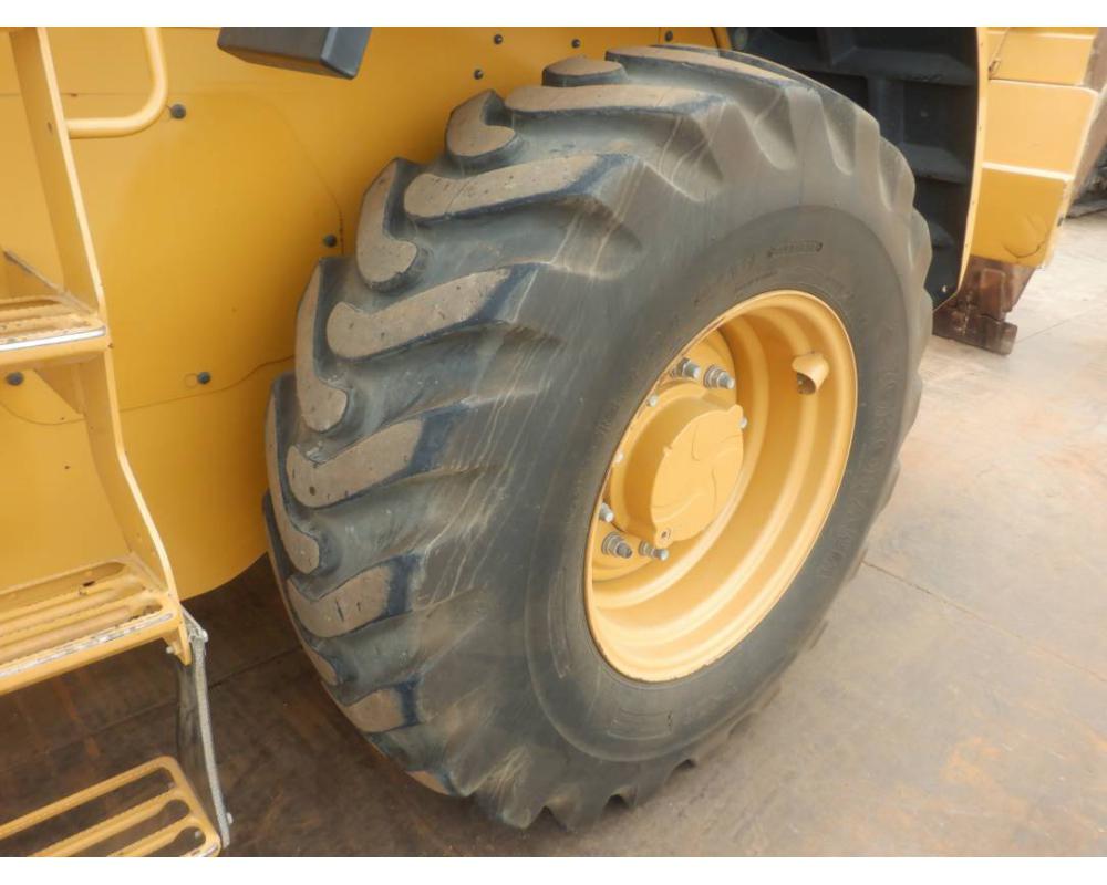2016 Caterpillar 910K Wheel Loader, 1,541 Hours