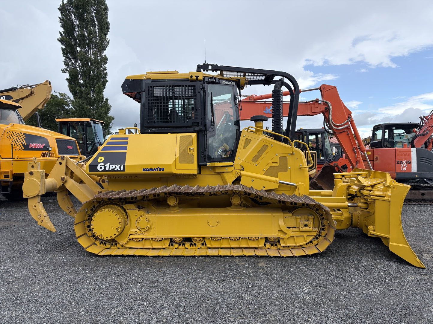KOMATSU D61 PX1-23 BULLDOZER