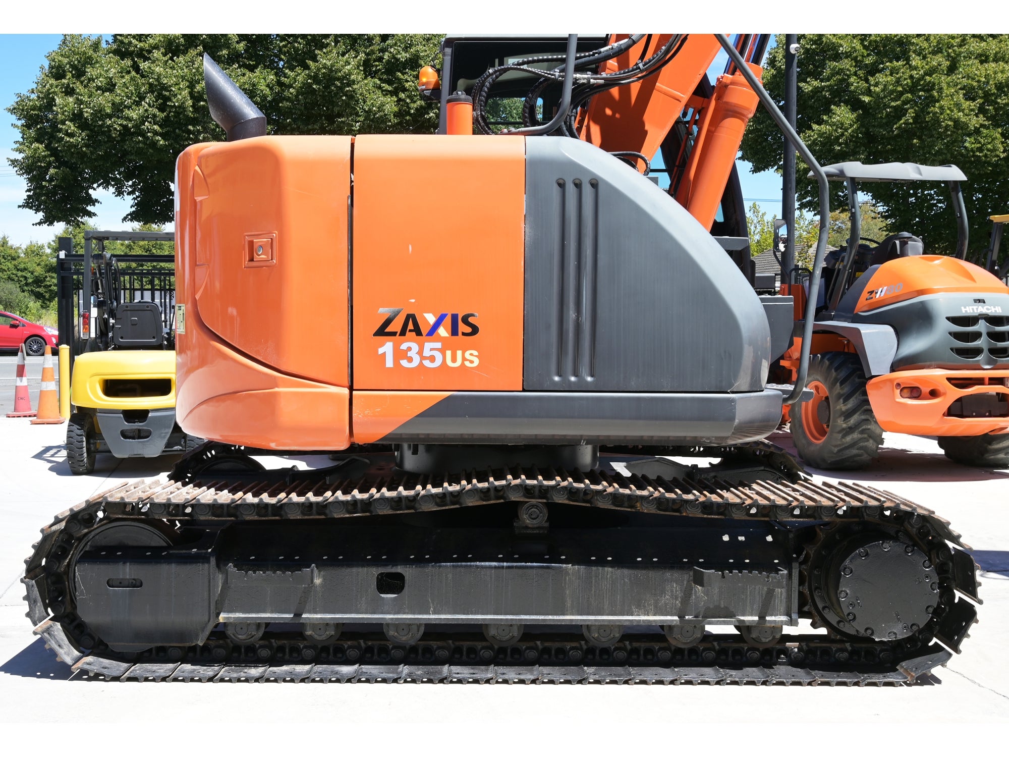 Hitachi ZX135US Digger 13.5 ton Zero Swing Digger– Digger City