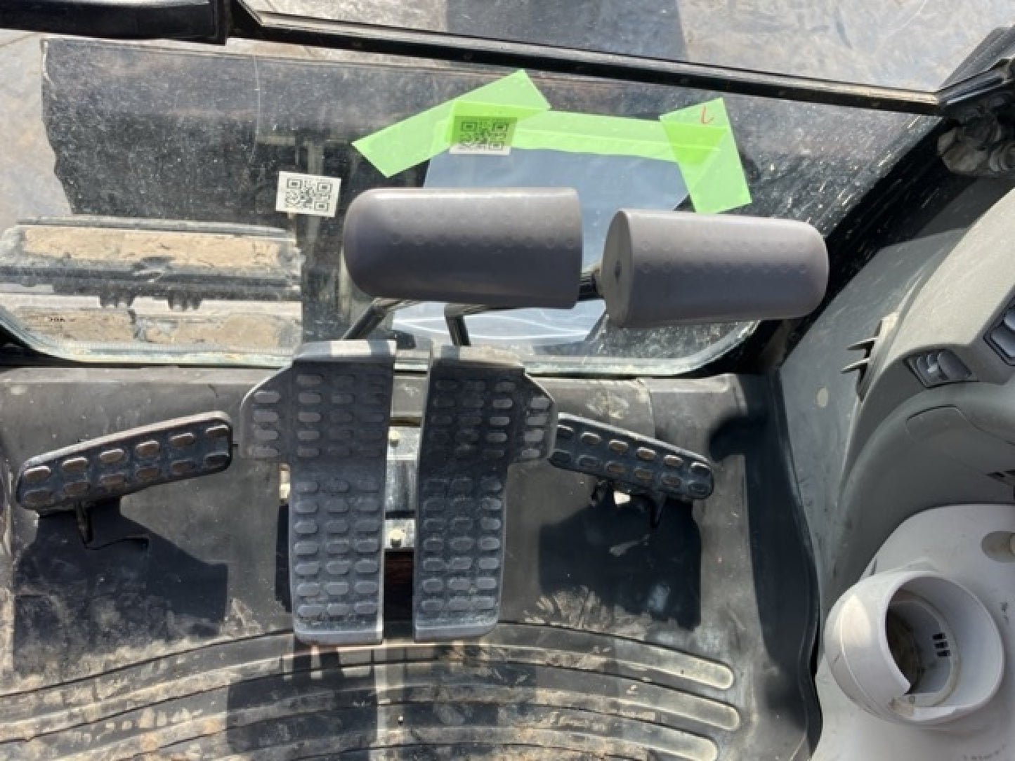 Hitachi ZX135US-5 Digger