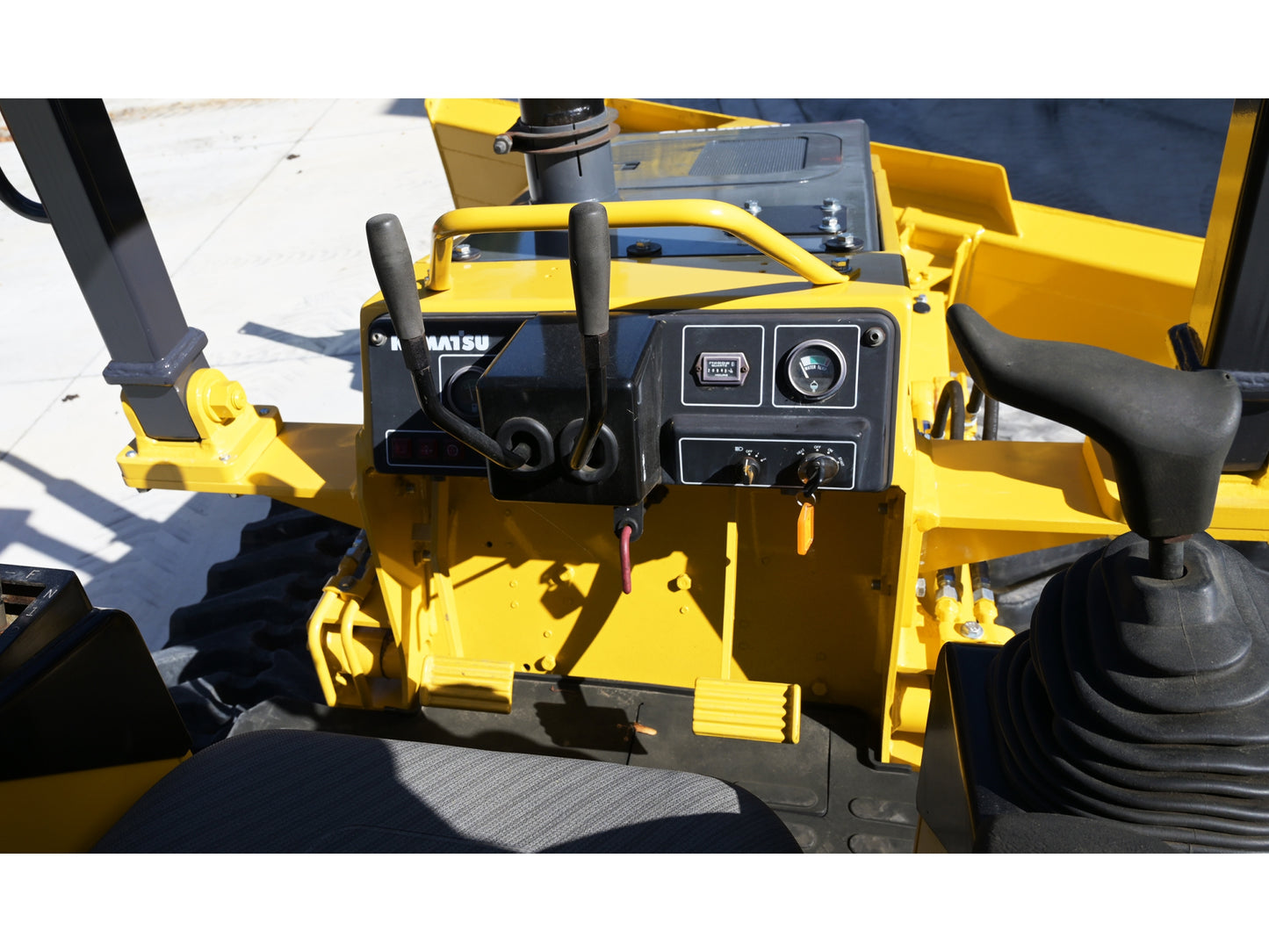 Komatsu D21P Bulldozer Low Hours