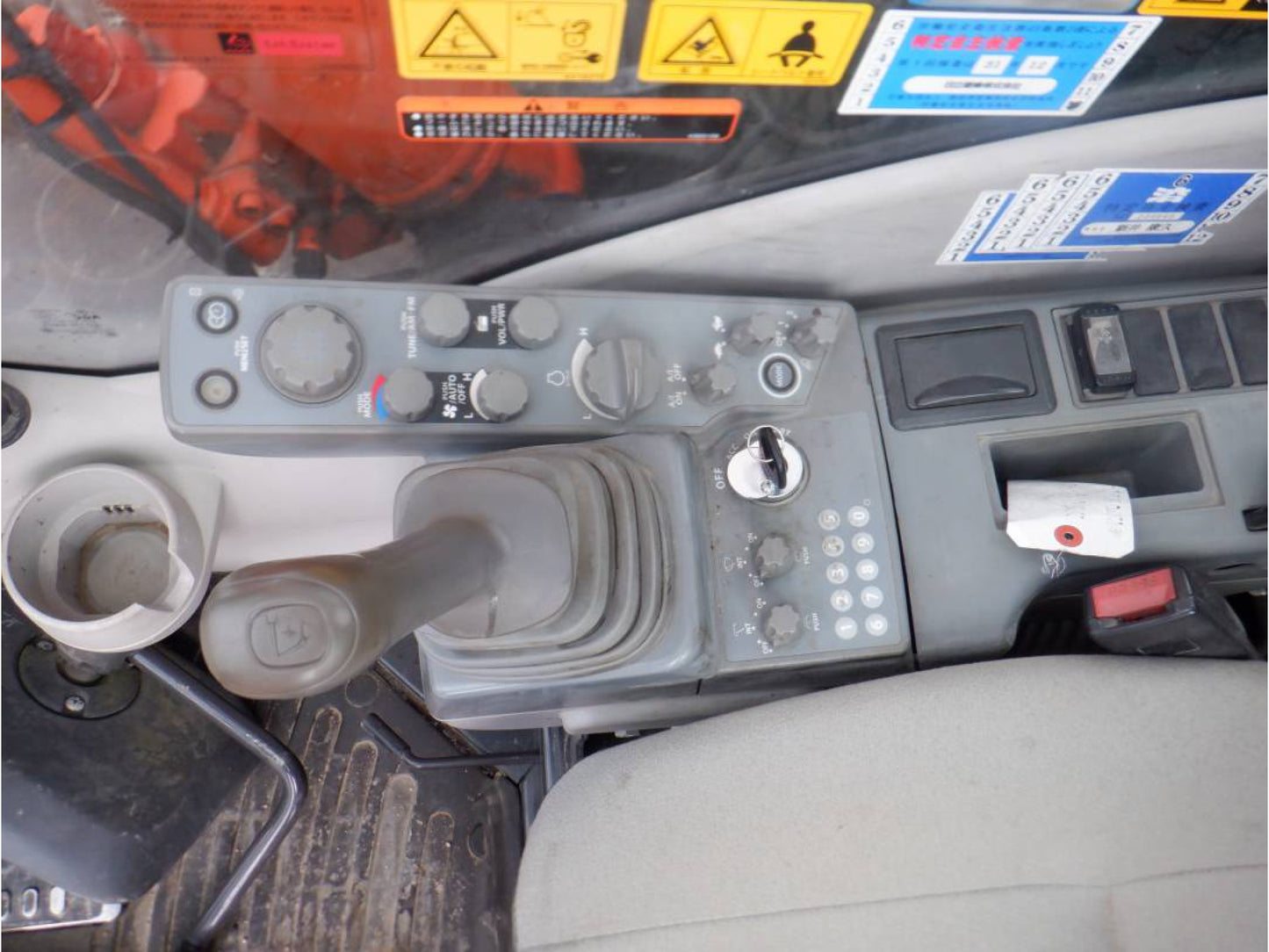 Hitachi ZX225USRLCK Digger 23 ton