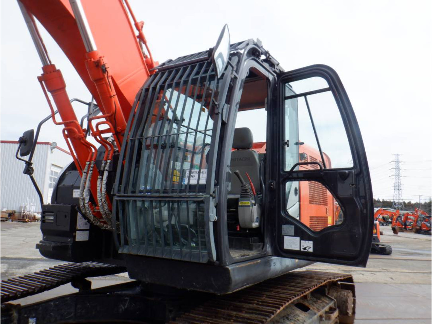 Hitachi ZX225USRLCK Digger 23 ton