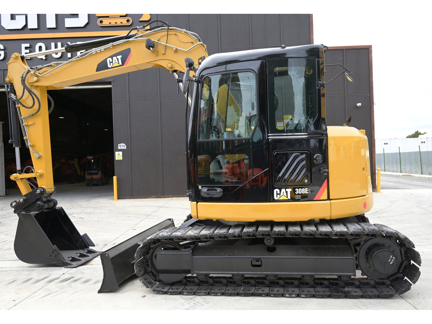 CAT 308 Compact Radius 8T Digger Low Hours