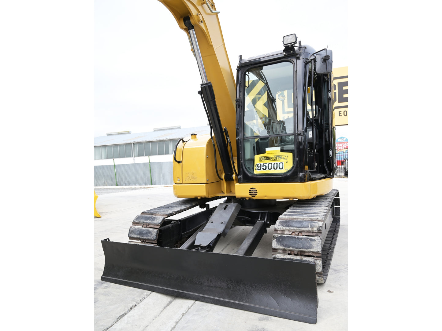 CAT 308 Compact Radius 8T Digger Low Hours
