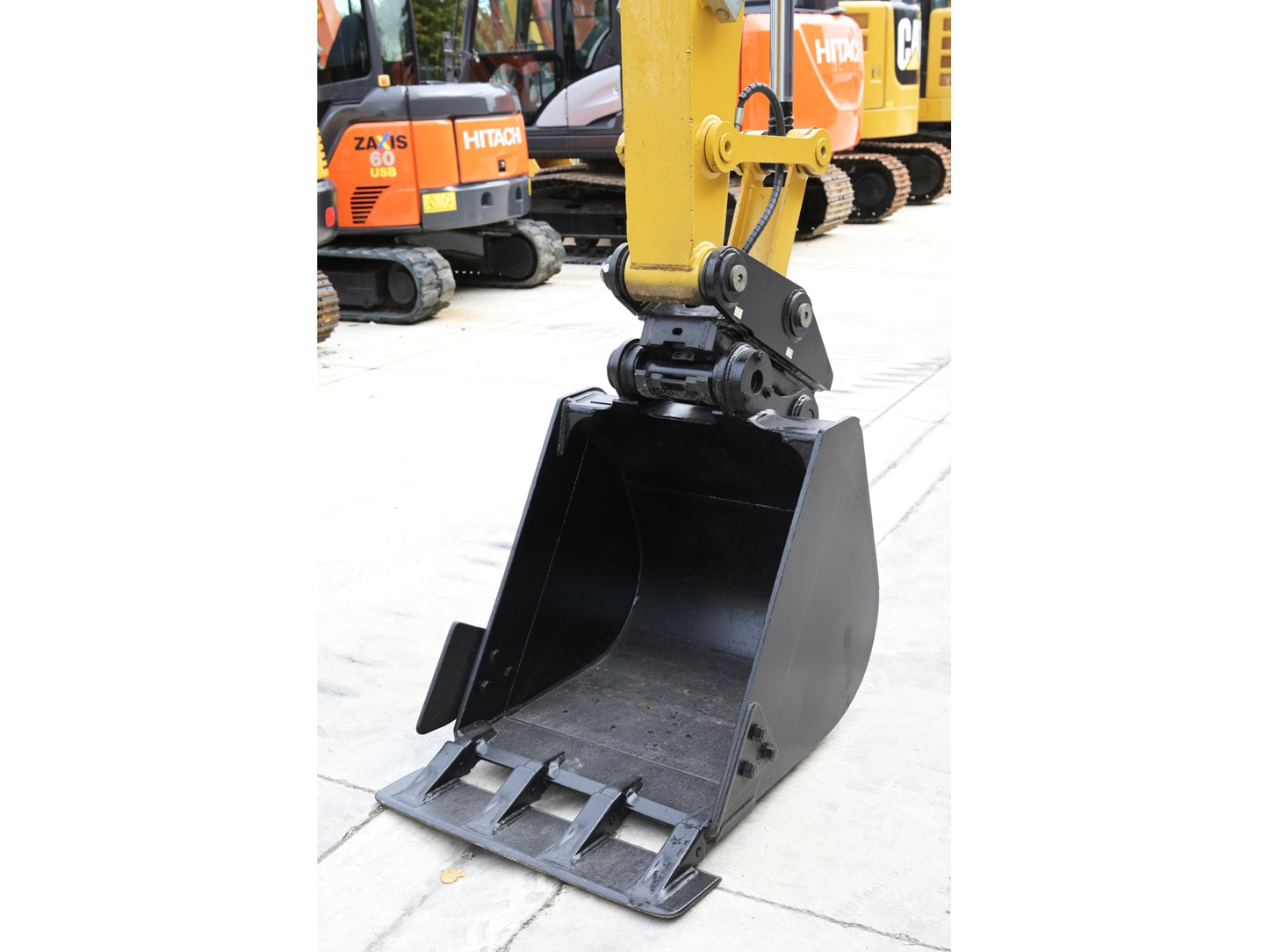 CAT 308 Compact Radius 8T Digger Low Hours