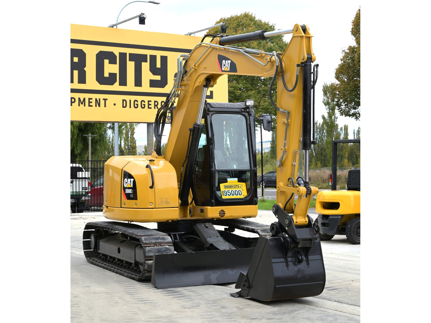 CAT 308 Compact Radius 8T Digger Low Hours