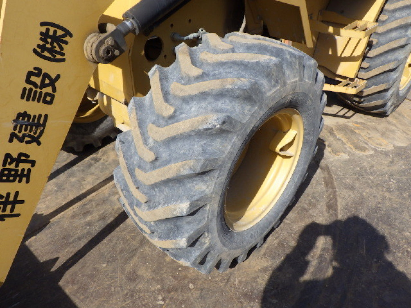 Cat 902 Wheel Loader 0.6 CBM bucket