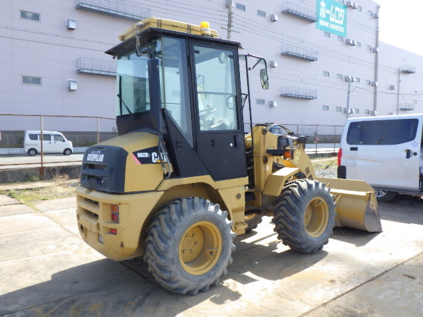 Cat 902 Wheel Loader 0.6 CBM bucket
