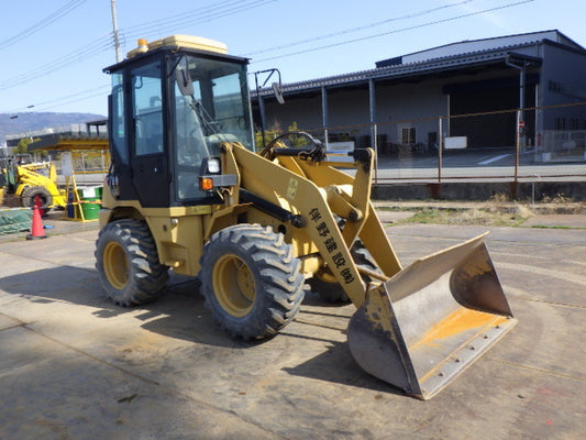 Cat 902 Wheel Loader 0.6 CBM bucket
