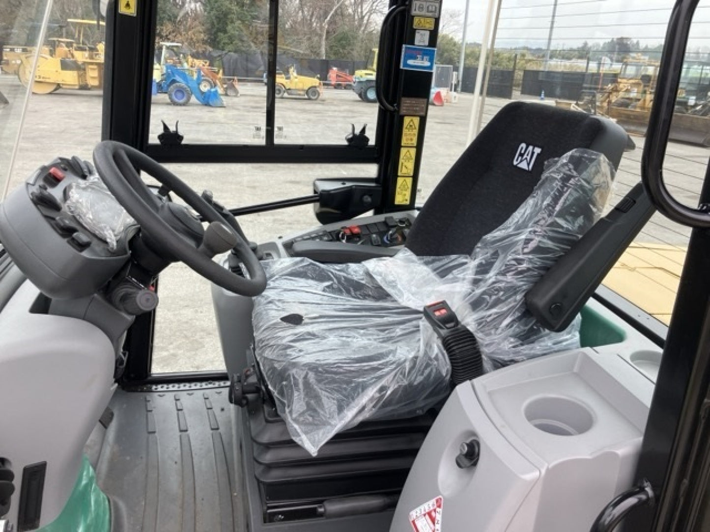 Cat 910 Wheel Loader Near New