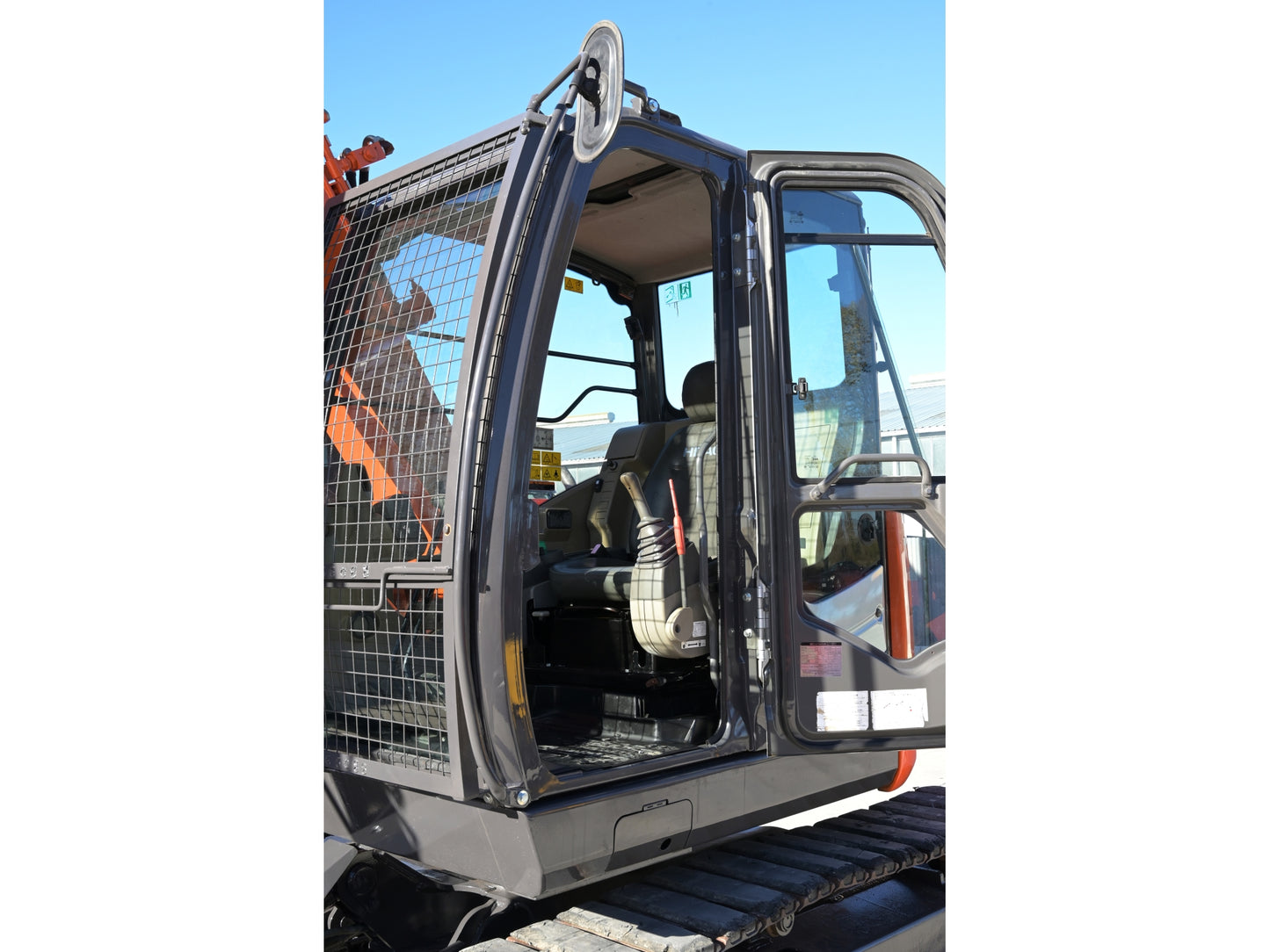 Hitachi ZX75us 7.5T Digger Low Hours