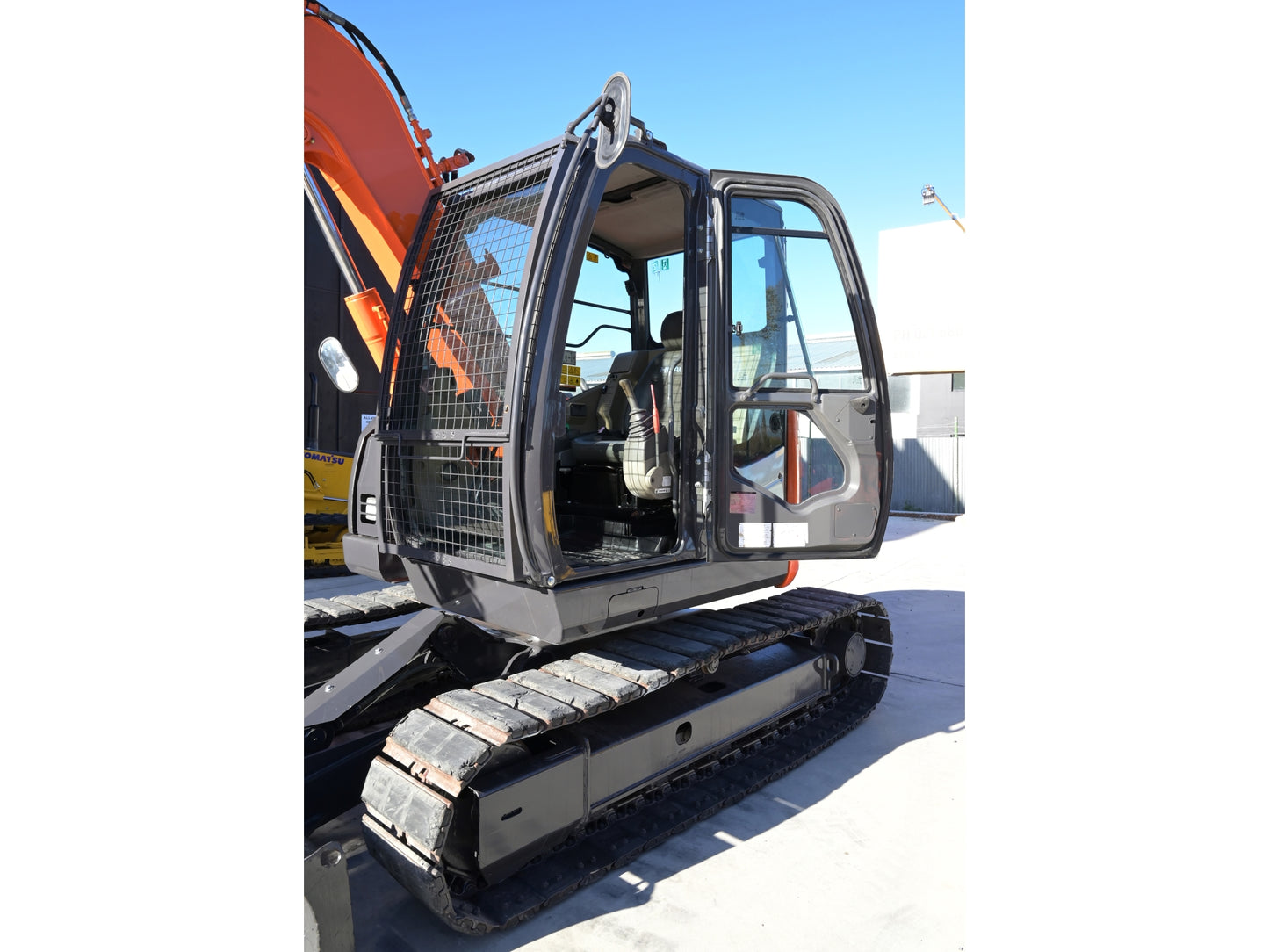 Hitachi ZX75us 7.5T Digger Low Hours