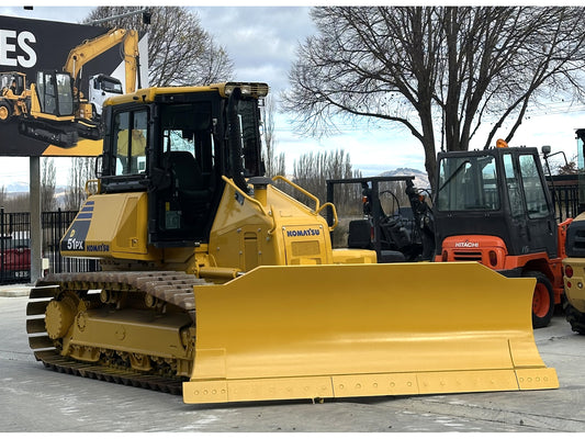 Komatsu D51PX-22 Bulldozer