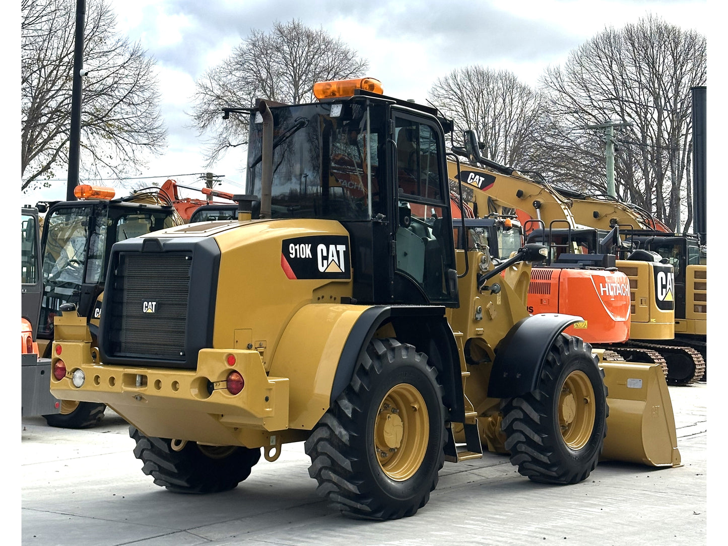 2017 Caterpillar 910K Wheel Loader