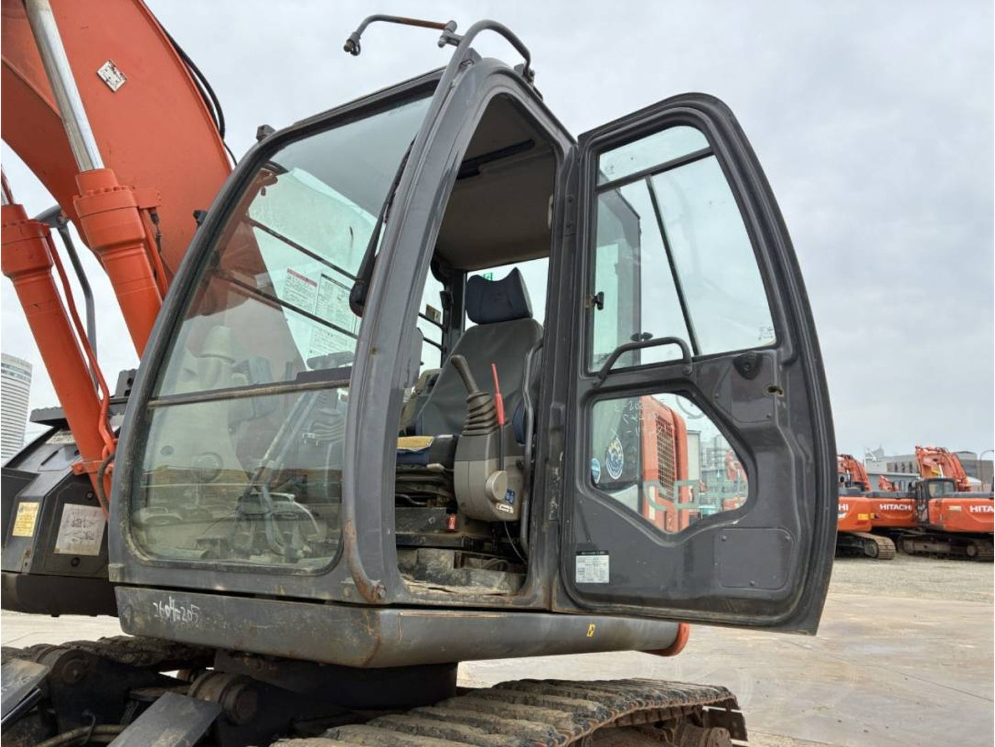 Hitachi ZX135 Excavator