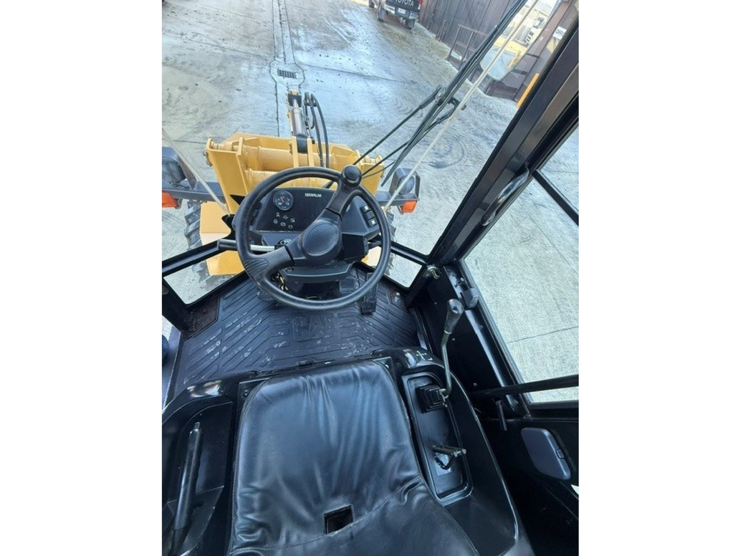 Cat 902 Wheel Loader 0.6 CBM bucket