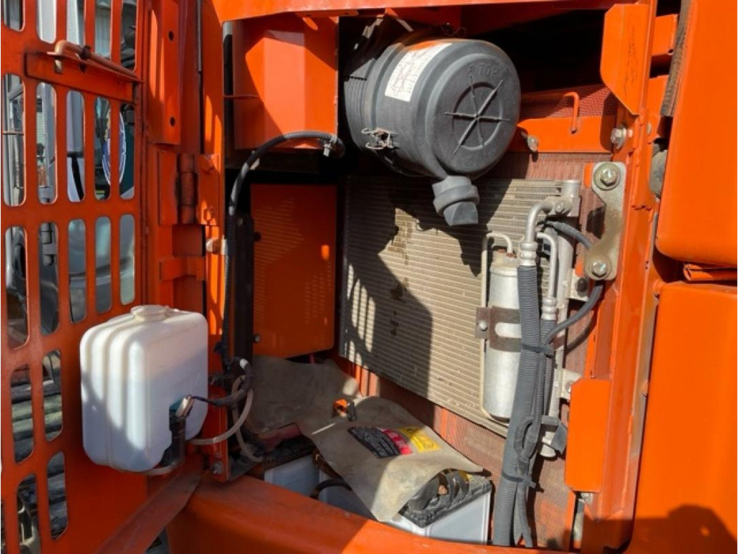 Hitachi ZX75us 7.5T Digger