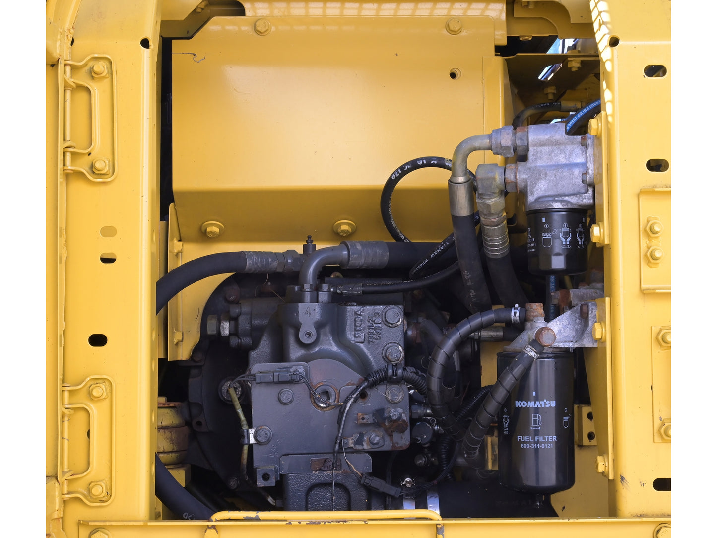Komatsu PC130F