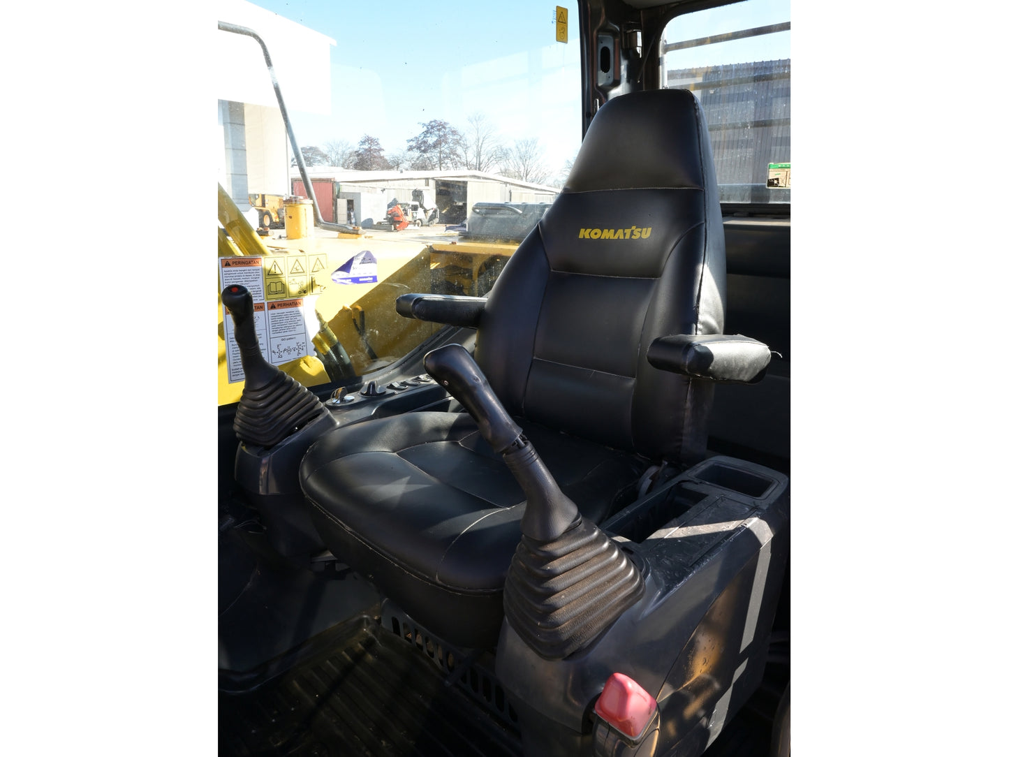 Komatsu PC130F