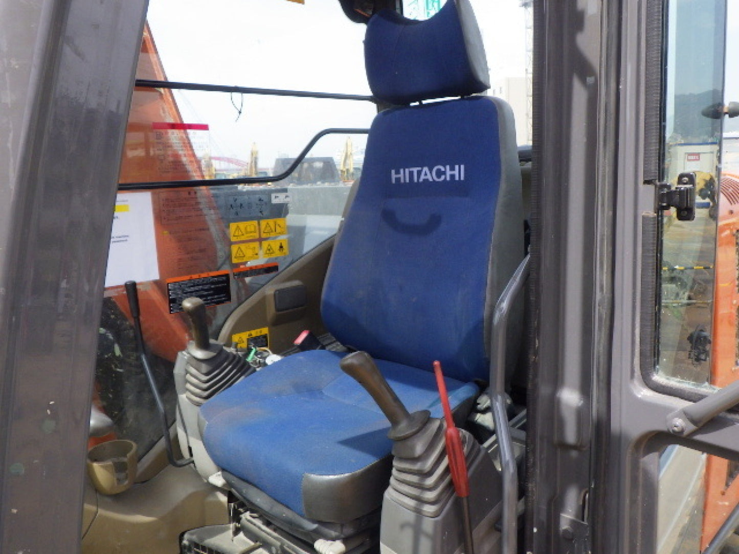 Hitachi ZX135-3 Digger 13.5 ton