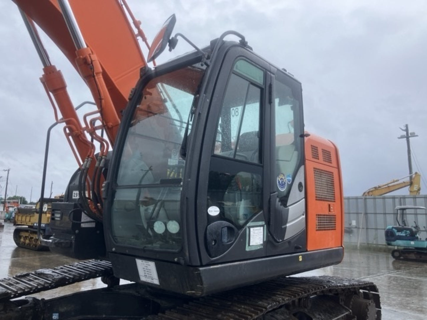 Hitachi ZX225US Digger 23 ton