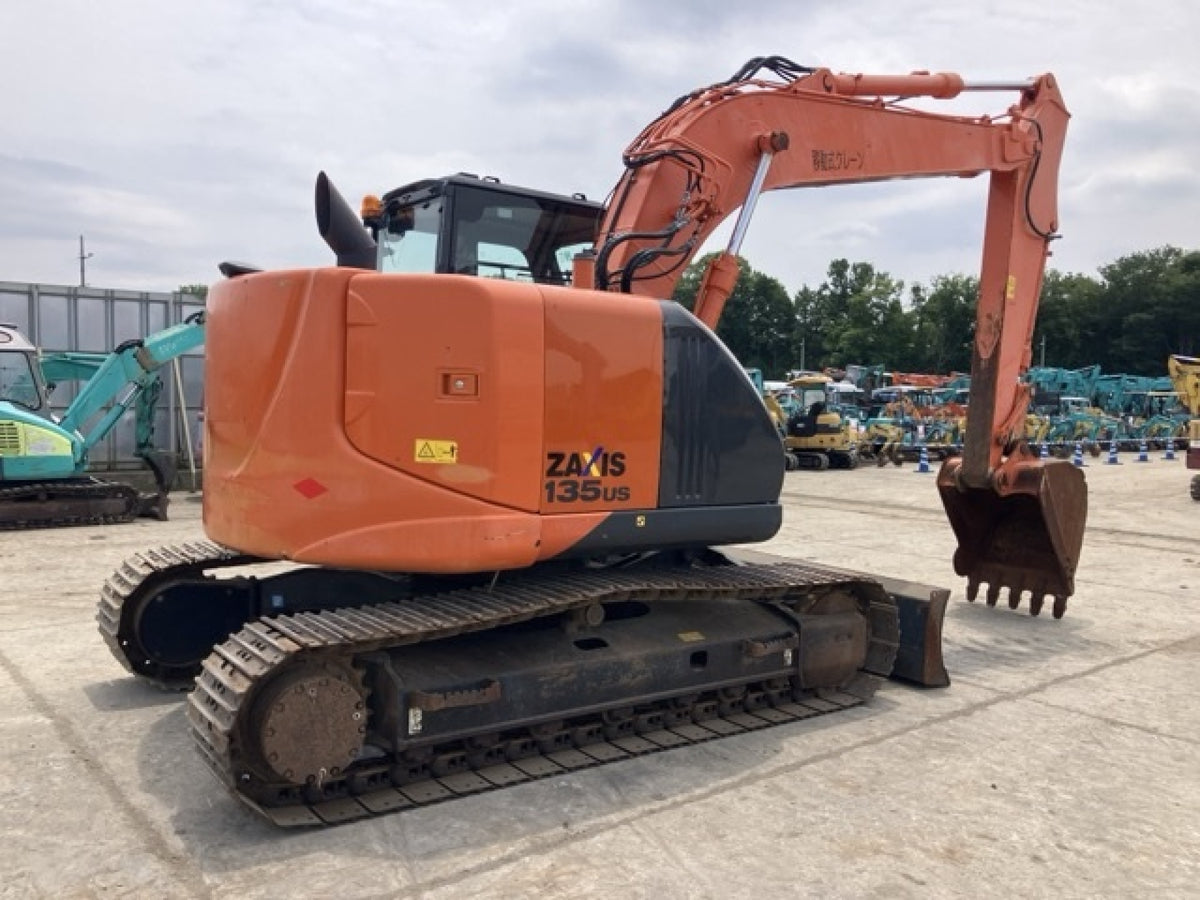 Hitachi ZX135 Digger 13.5 Ton