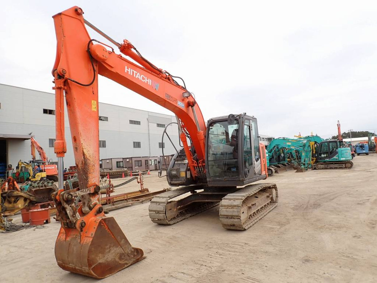Hitachi ZX135 Digger 13.5 Ton