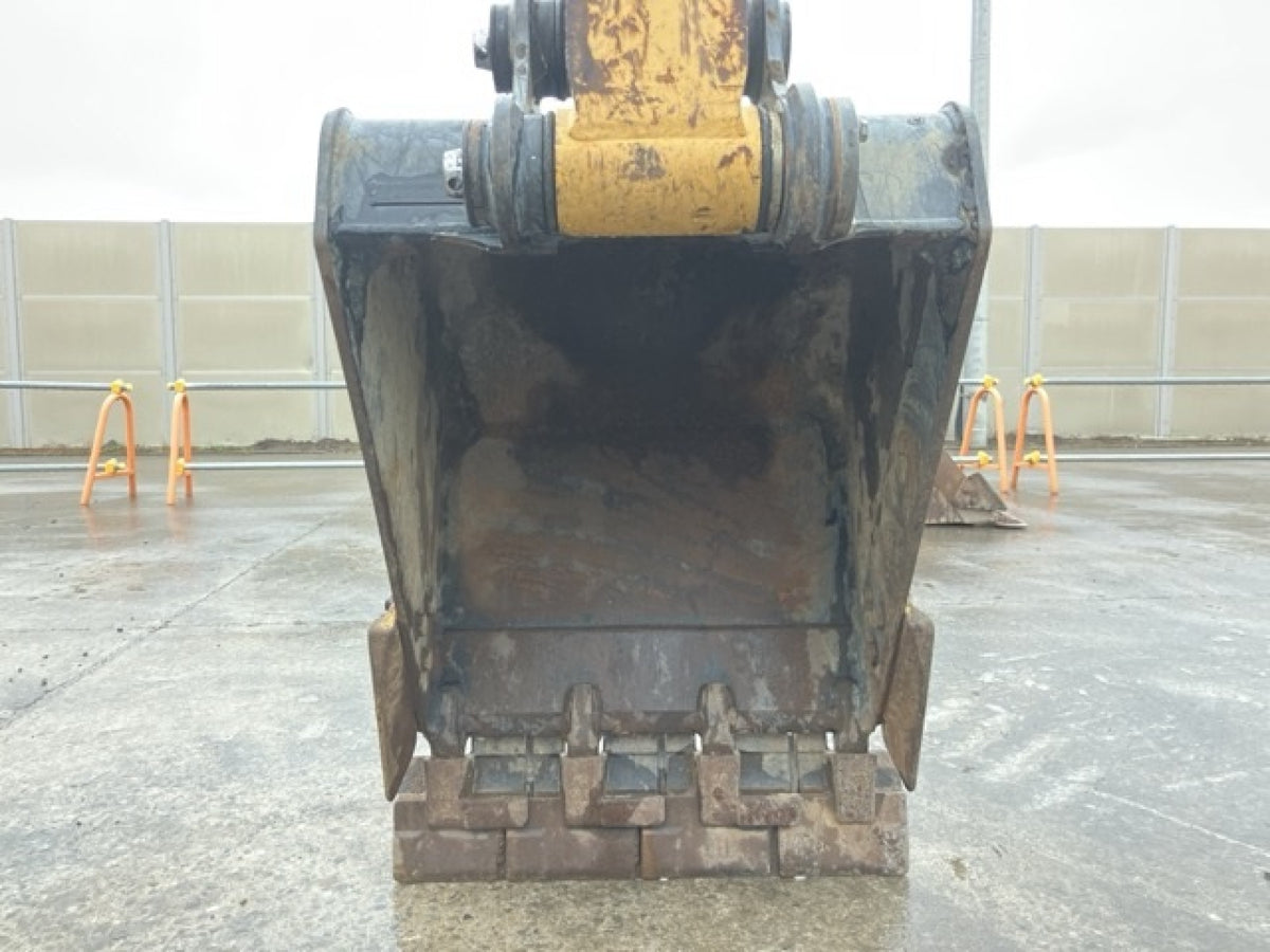 CAT 308 Next Gen Compact Radius 8T Excavator / Digger