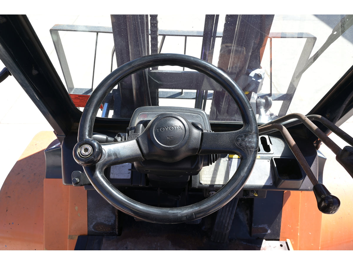 Heavy-Duty Toyota 7-Series Diesel Forklift