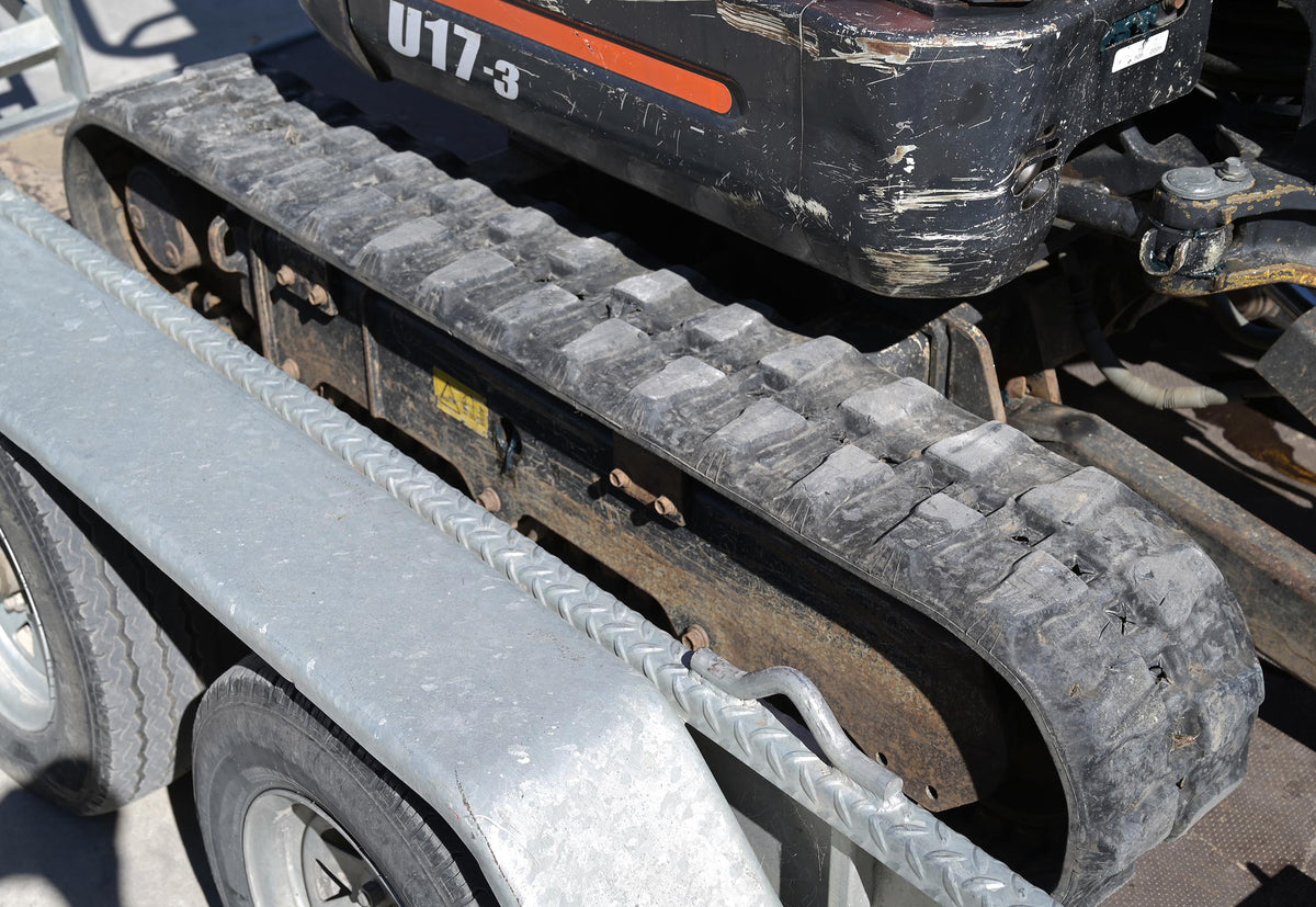 Kubota U17 Digger with Tandem Implement Trailer Combo