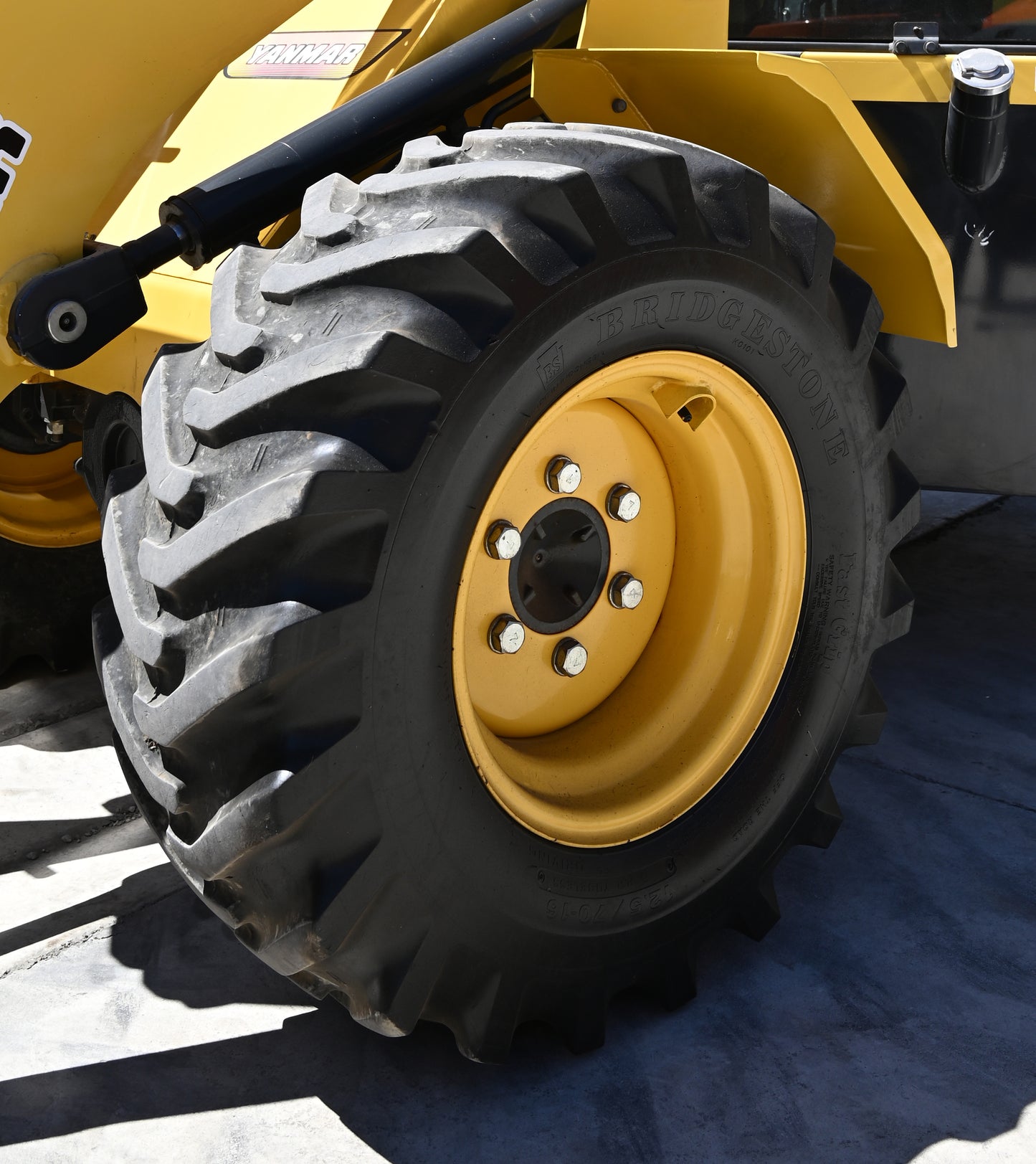 2015 Yanmar V3-6 Wheel Loader 455 Hours