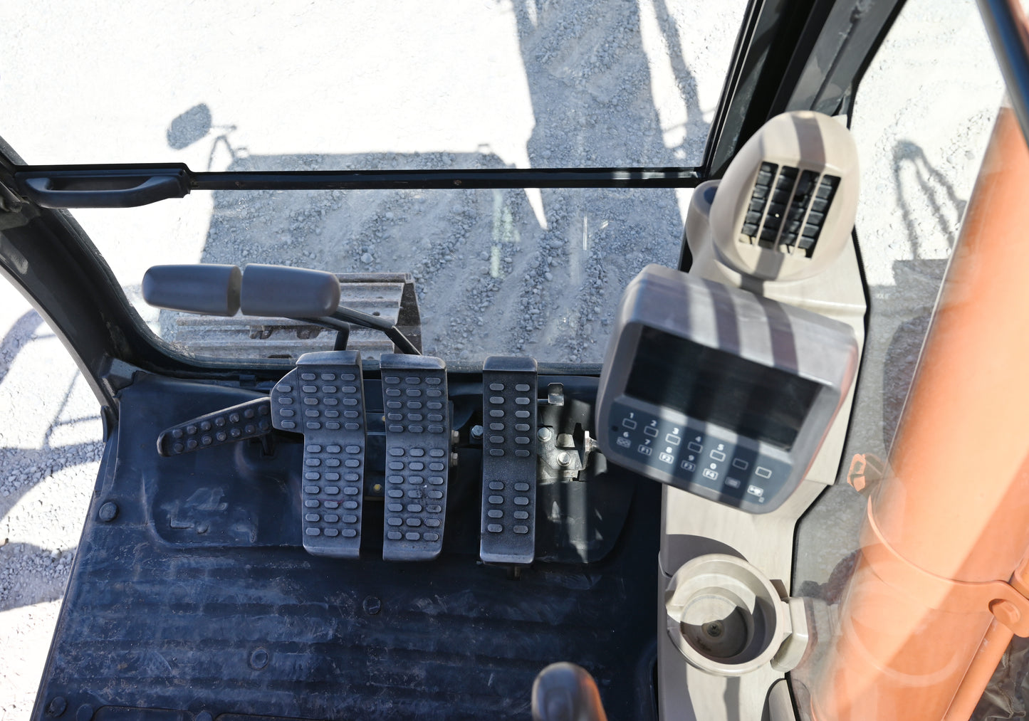 Hitachi Zaxis ZX135 Long Reach Excavator