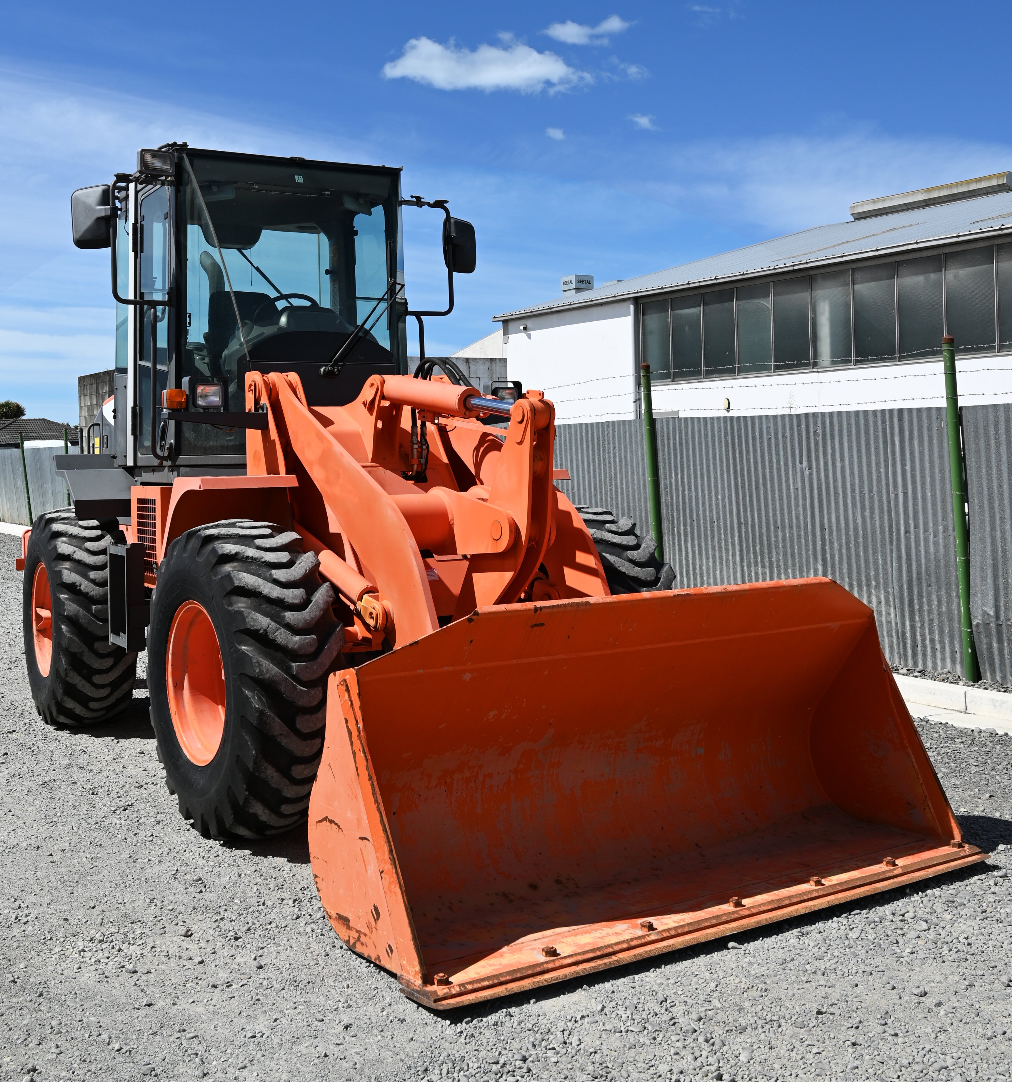 Hitachi ZW100 7 ton Wheel Loader 1CBM