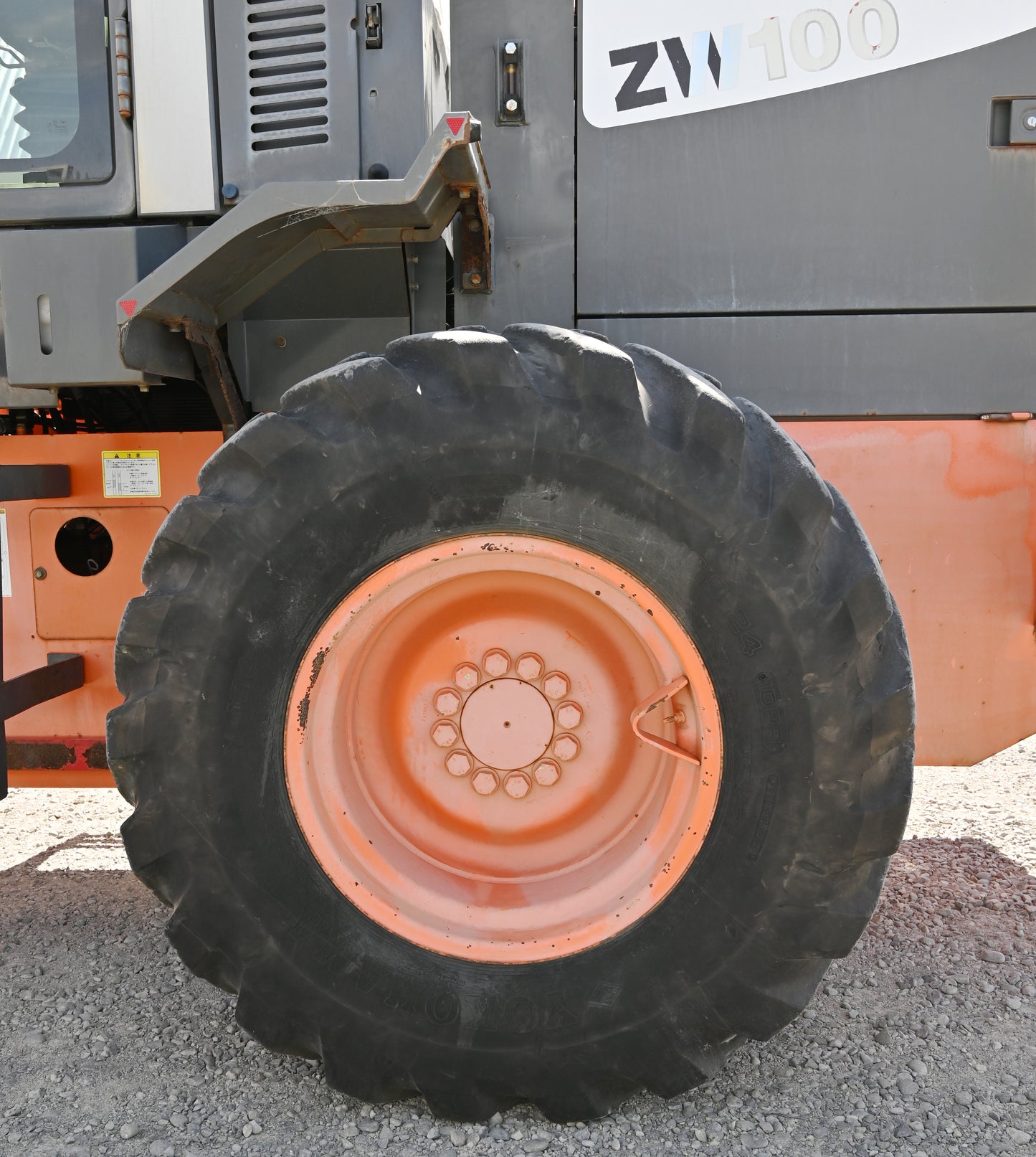 Hitachi ZW100 7 ton Wheel Loader 1CBM