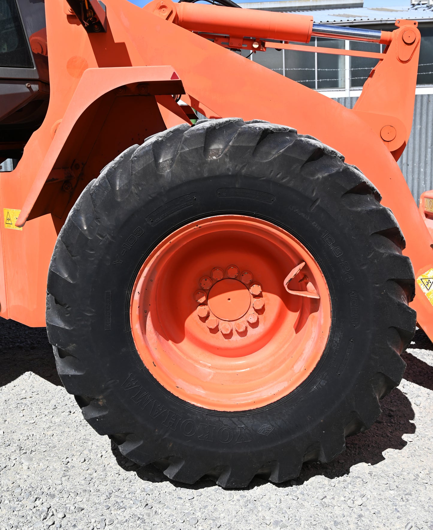 Hitachi ZW100 7 ton Wheel Loader 1CBM