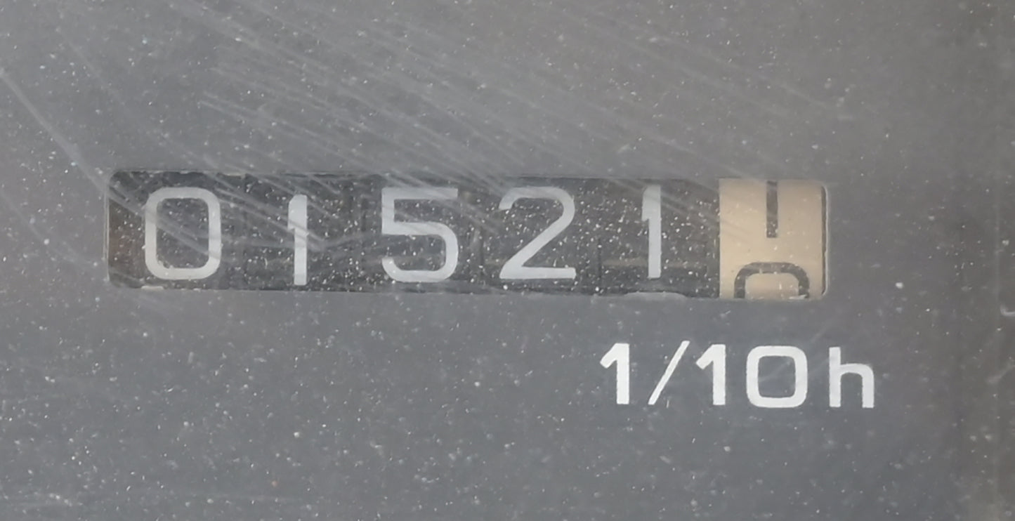 HITACHI LX70-5, 2000 MODEL , LOW 1453 HOURS , 7 TON  WHEEL LOADER