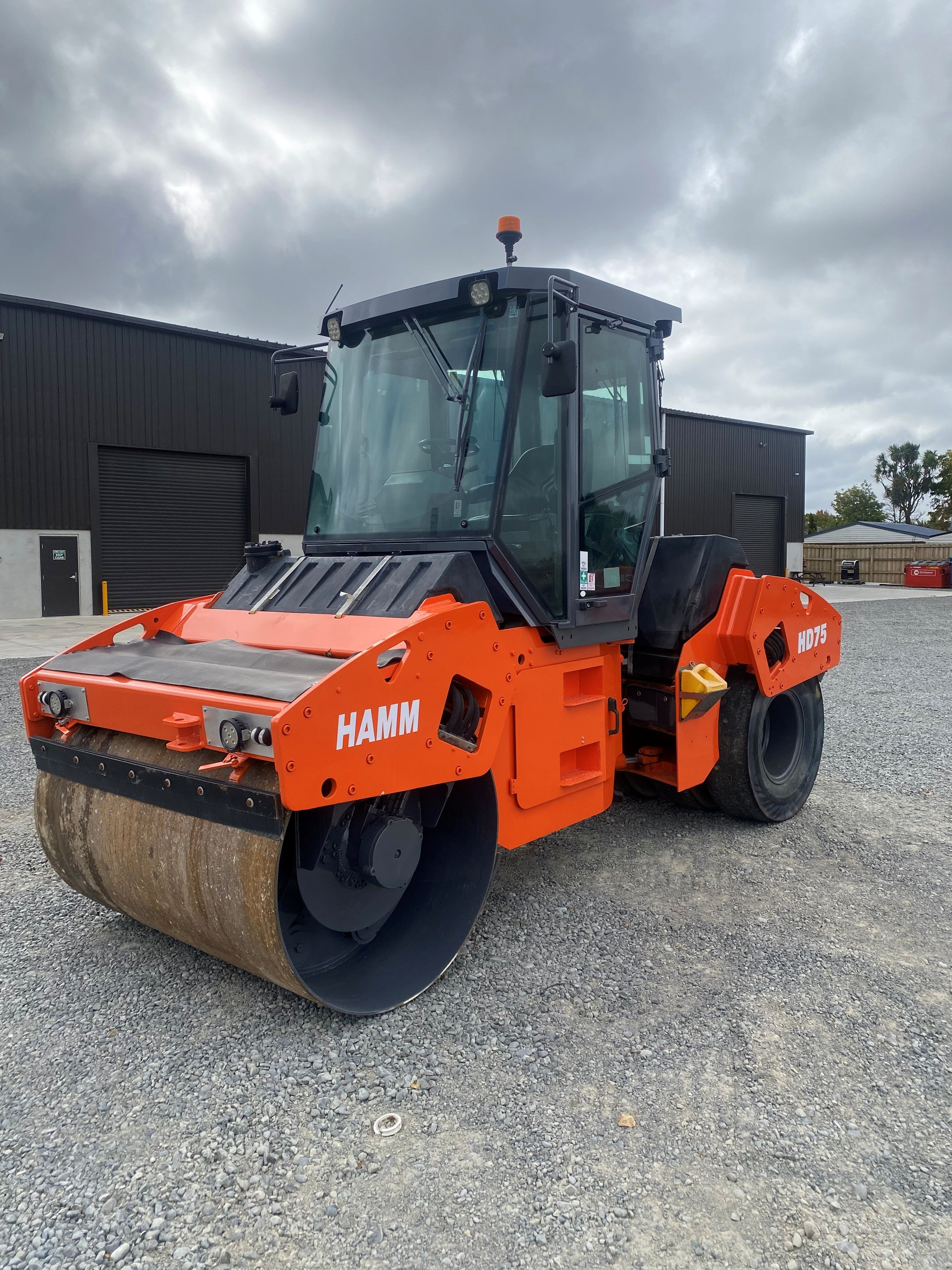 2007 Hamm HD 75K Articulated Combi Roller with Vibratory Drum