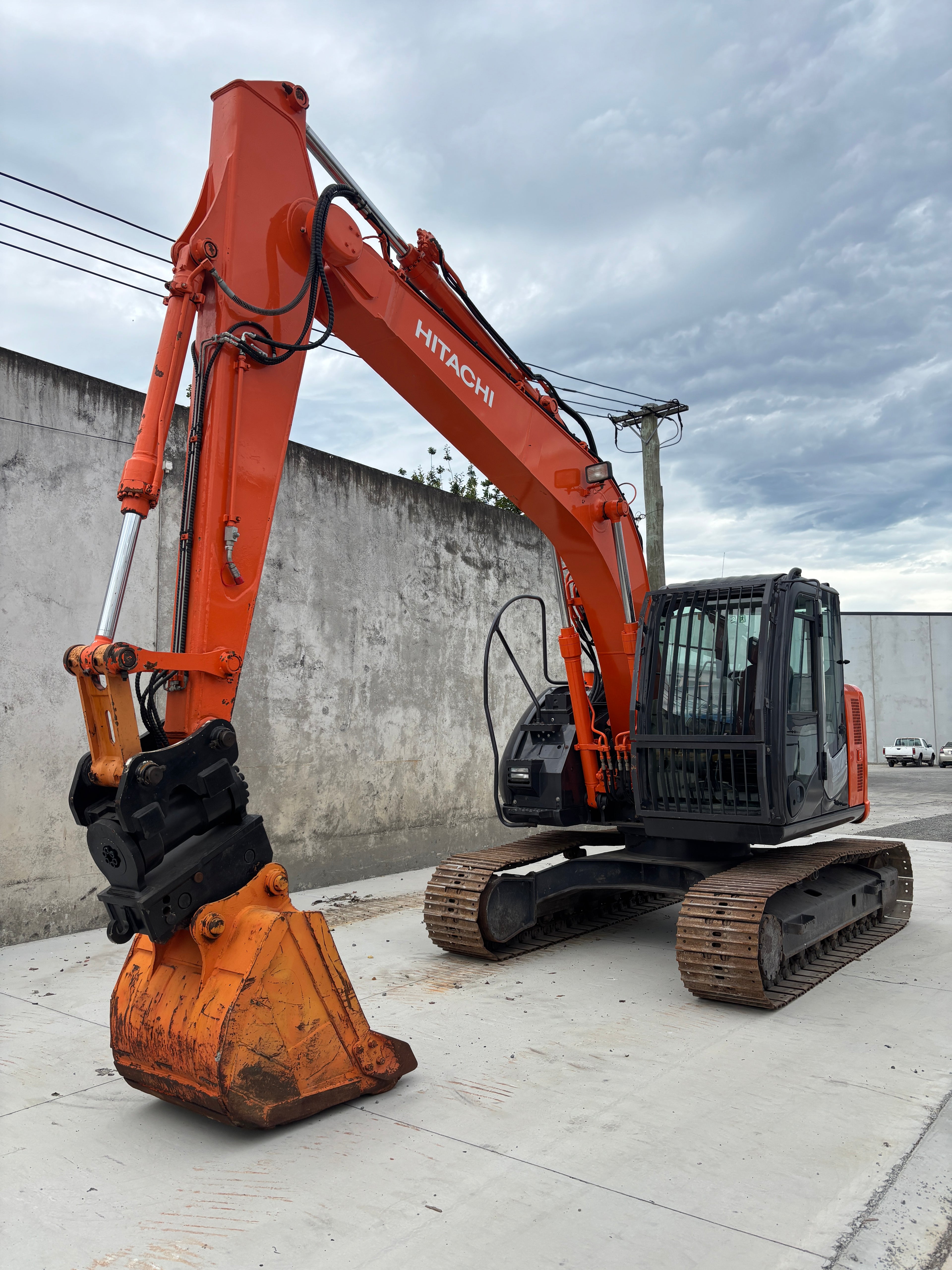 Hitachi ZX135 US Digger 13.5 ton Zero Swing