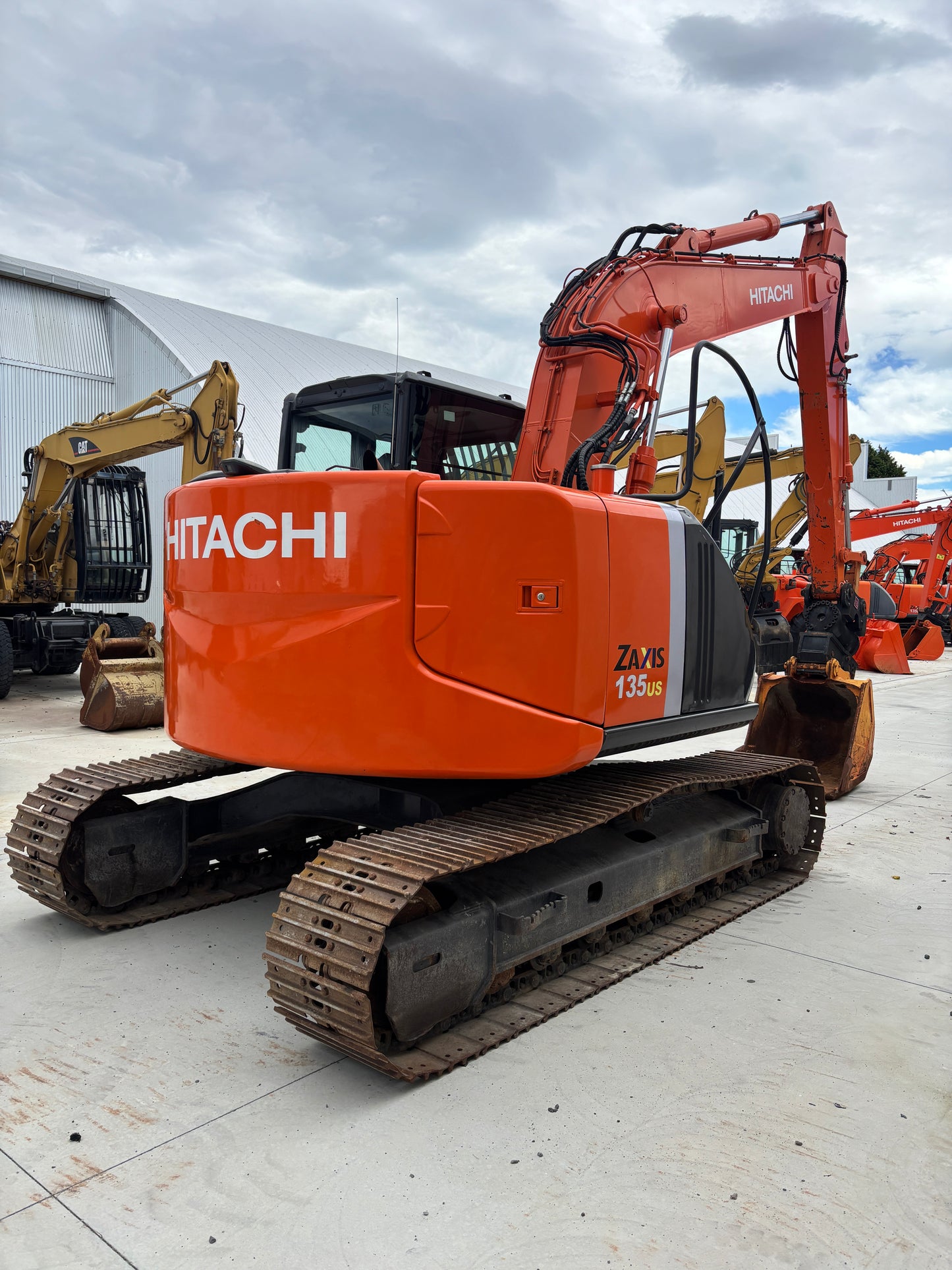 Hitachi ZX135 US Digger 13.5 ton Zero Swing