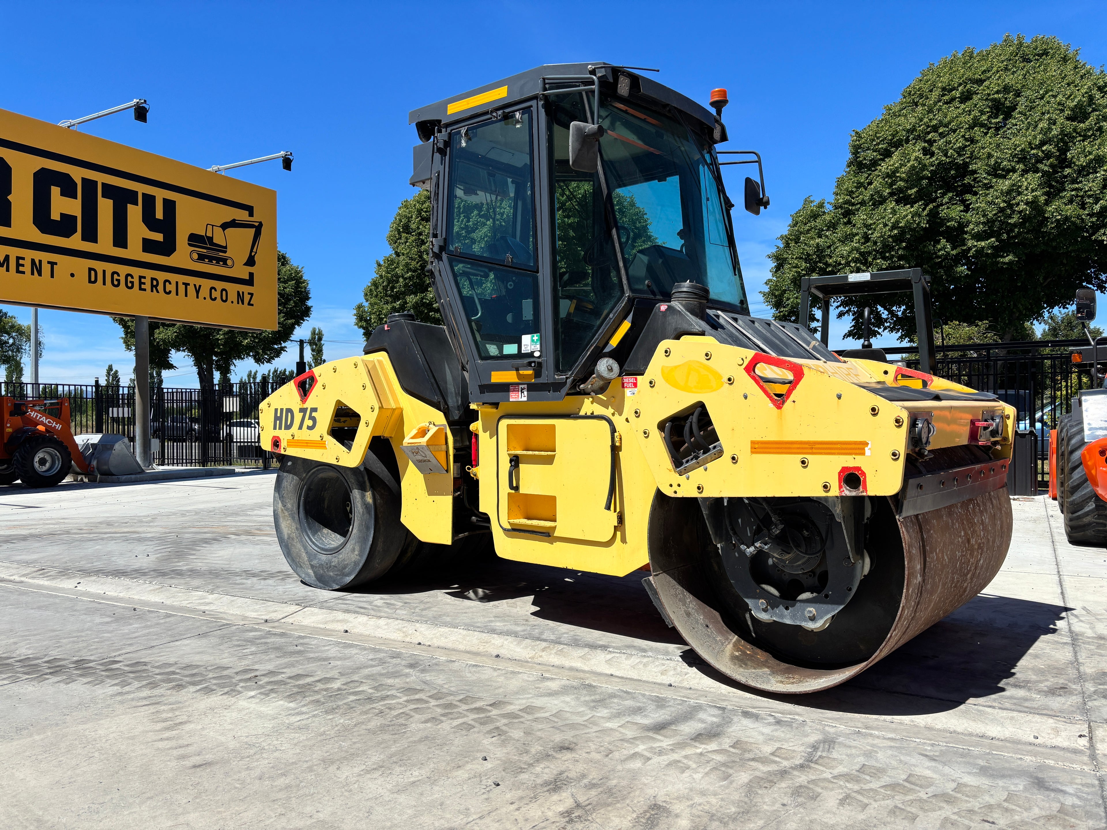 2007 Hamm HD 75K Articulated Combi Roller with Vibratory Drum